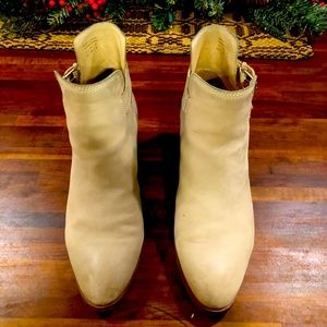 Aldo cream bootie with buckle